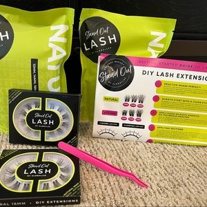 Brand New Stand Out Lash Kits by Globallee